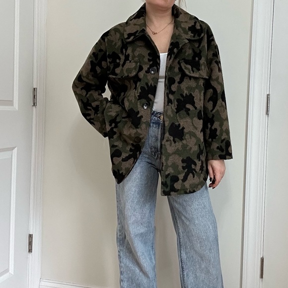 ABS Camo Print Fleeced Shirt Jacket - Picture 9 of 9